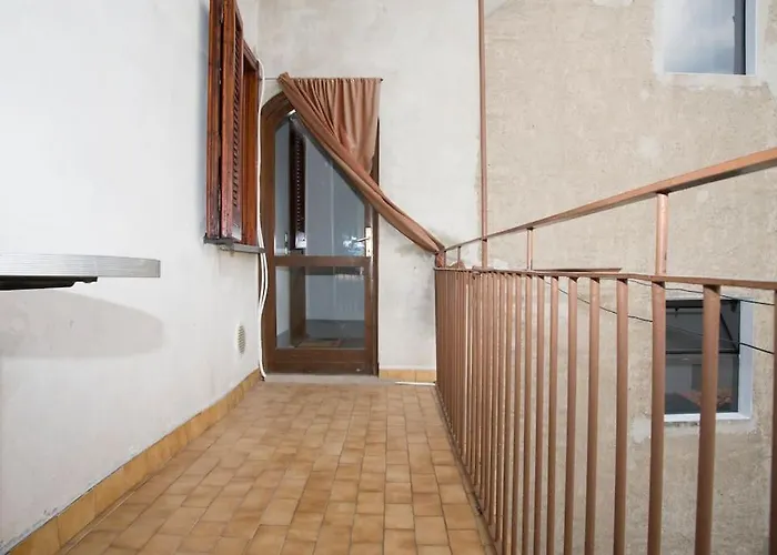 Sband House On * Valmadrera