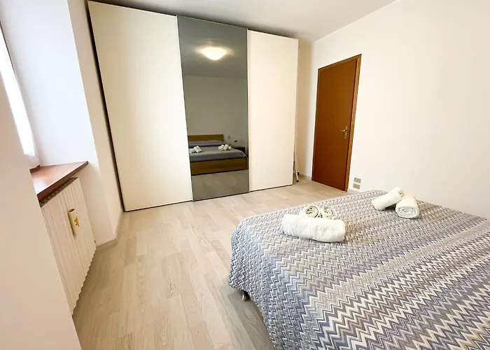 Appartement Sband House On